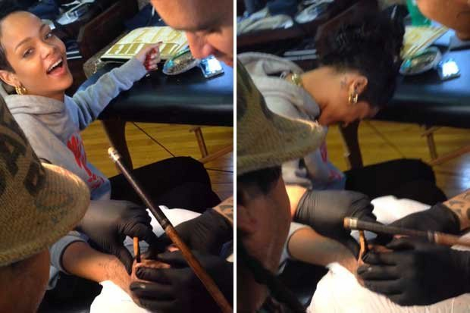 Η Ριάνα αντέχει στον πόνο και κάνει τατουάζ με σφυρί [εικόνες & βίντεο] | iefimerida.gr 0