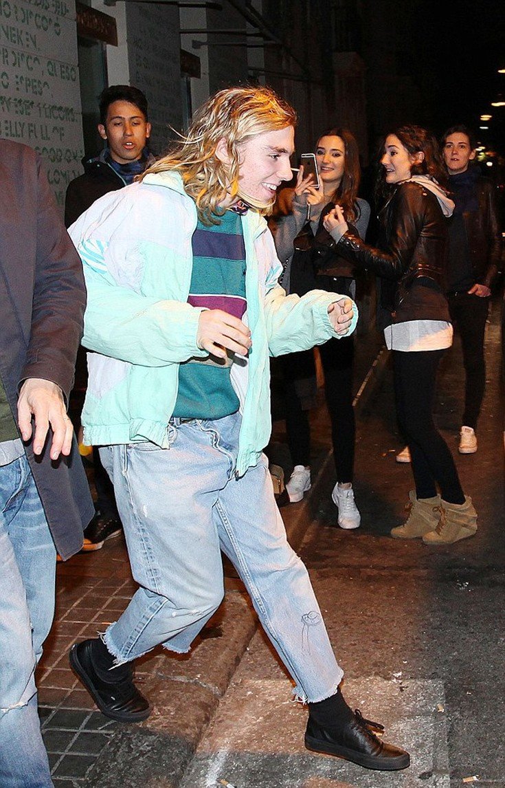 Μαντόνα: Με μεταλλική «μασέλα» η βασίλισσα της ποπ [εικόνες]  | iefimerida.gr 2