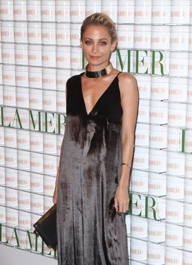 Με πλουσιότερο στήθος η Νικόλ Ρίτσι -Tο πριν και το μετά [εικόνες]  | iefimerida.gr 5