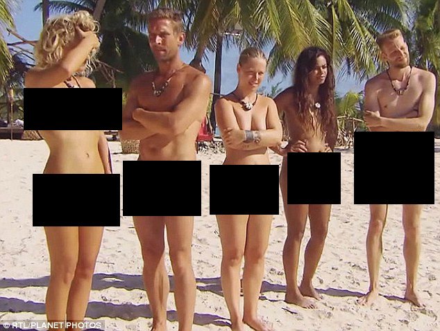 Το ριάλιτι της... ακολασίας: Γυμνοί παίκτες σε ερημωμένο νησί ψάχνουν το ταίρι τους [εικόνες] | iefimerida.gr 1