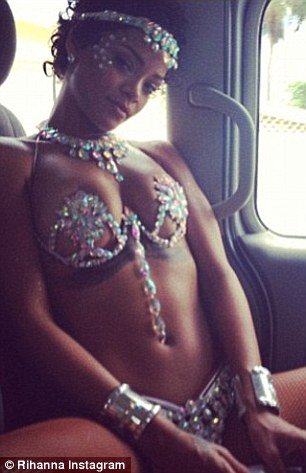 Το καλύτερο κορμί με μπικίνι για το 2014 -Αφησε πίσω τις Καρντάσιαν και Ριάνα [εικόνες] | iefimerida.gr 3