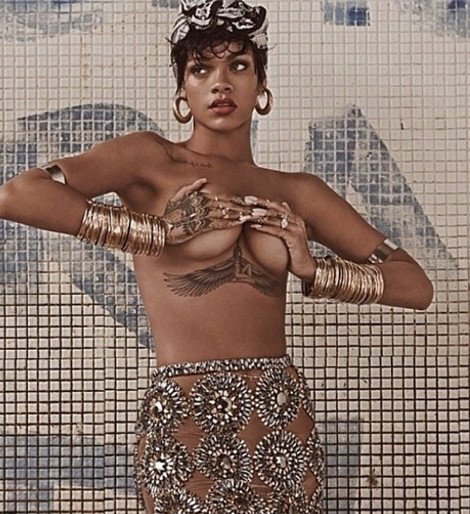 Η πιο αισθησιακή τόπλες φωτογράφιση της Ριάνα [εικόνες] | iefimerida.gr 0