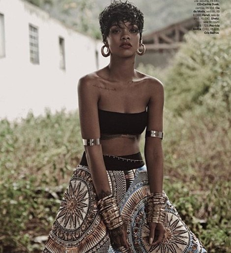 Η πιο αισθησιακή τόπλες φωτογράφιση της Ριάνα [εικόνες] | iefimerida.gr 4