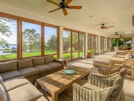 Ο Ρίτσαρντ Γκιρ πουλά το ησυχαστήριό του με την ιδιωτική λίμνη και τα 12 υπνοδωμάτια [εικόνες] | iefimerida.gr 4