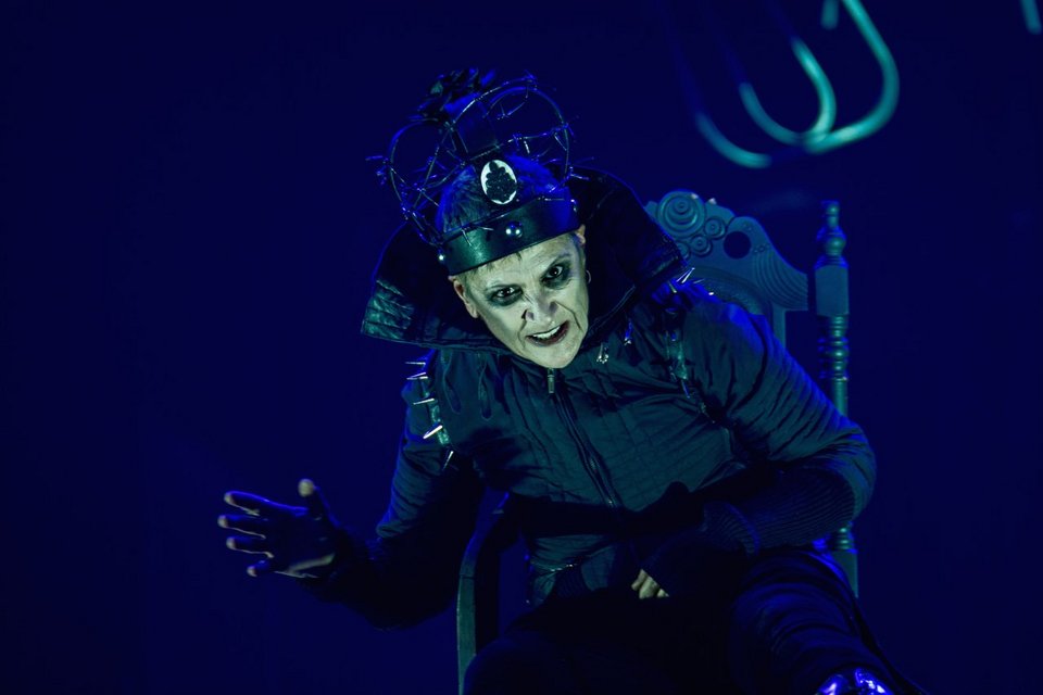 4 + 1 θεατρικές παραστάσεις για το Δευτερότριτο [εικόνες] | iefimerida.gr 4