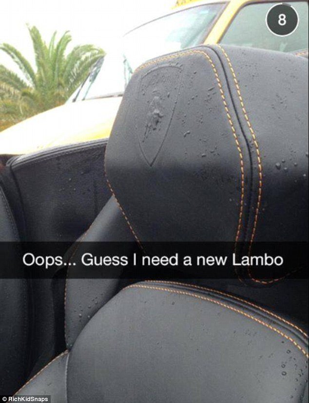 Κακομαθημένα πλουσιόπαιδα άνοιξαν σελίδα στο Facebook -Ελικόπτερα, ιδιωτικά τζετ και περιπαικτικά σχόλια για τη φτώχεια [εικόνες] | iefimerida.gr 6