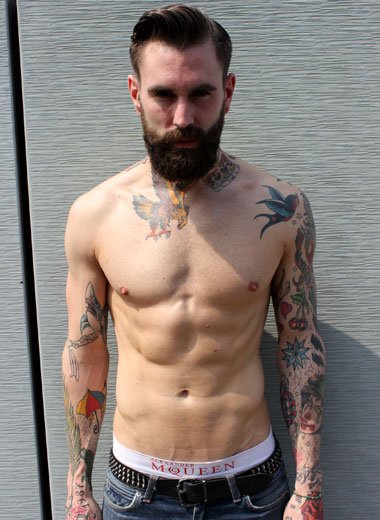 Ρικι Χαλ: Το μοντέλο με τα τατουάζ που έφερε στη μόδα τους hipsters [εικόνες] | iefimerida.gr 7