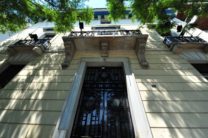 Το μαραζωμένο κτίριο της Ρηγίλλης όπου θα πάει η ΝΔ [εικόνες] | iefimerida.gr 3