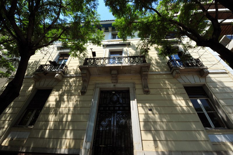 Το μαραζωμένο κτίριο της Ρηγίλλης όπου θα πάει η ΝΔ [εικόνες] | iefimerida.gr 4