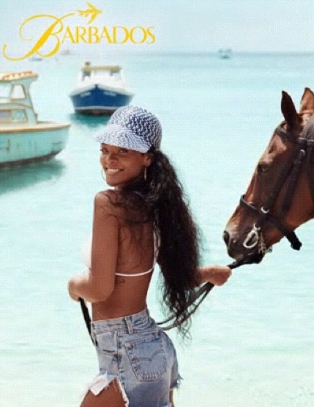 H Ριάνα διαφημίζει τα εξωτικά νησιά της [εικόνες+ βίντεο] | iefimerida.gr 2