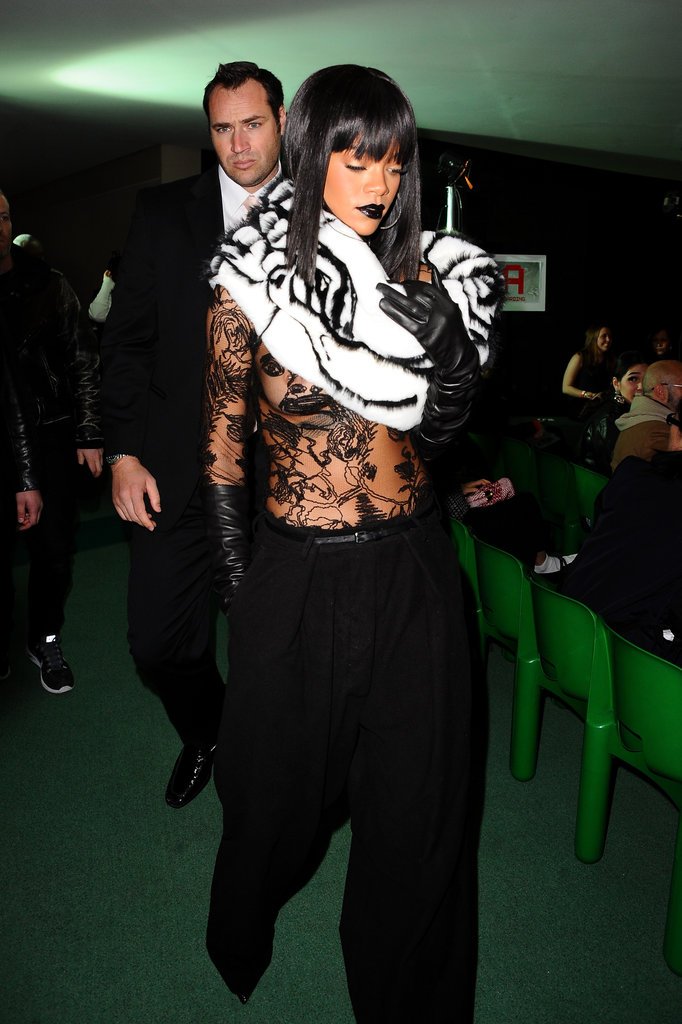 Η Ριάνα ανακαλύπτει το γαλλικό σικ και της πάει πολύ [εικόνες] | iefimerida.gr 4