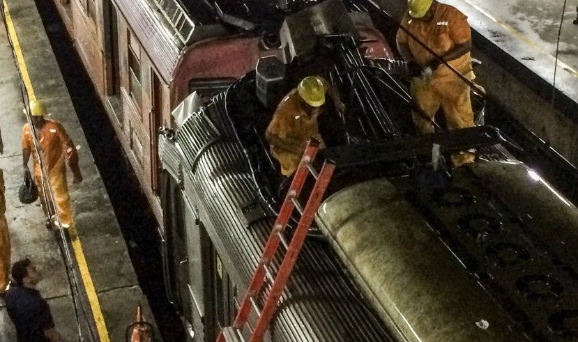 Βραζιλία: Τρένο καρφώθηκε σε άλλο που ήταν σταθμευμένο -Δεκάδες τραυματίες [εικόνες] | iefimerida.gr 15