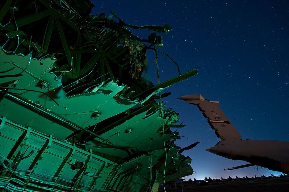 Ένα μαγικό ταξίδι στο νεκροταφείο αεροσκαφών της Πολεμικής Αεροπορίας των ΗΠΑ [εικόνες+βίντεο] | iefimerida.gr 5