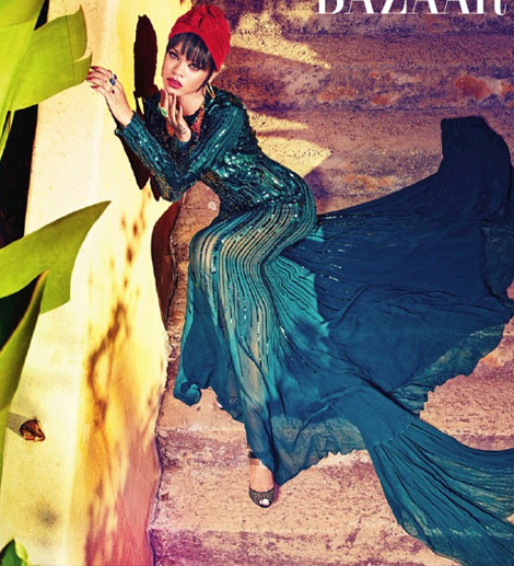 Η Ριάνα κάνει στροφή στη...σεμνότητα -Ποζάρει ντυμένη και εντυπωσιάζει [εικόνες]  | iefimerida.gr 5