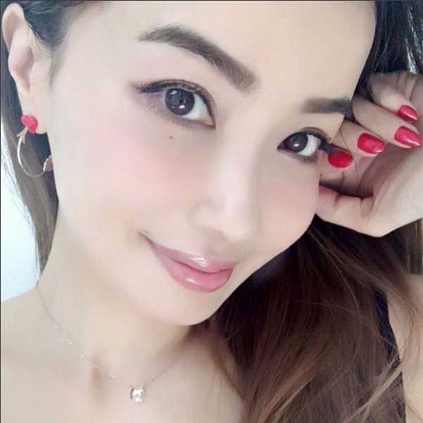 Δείτε γιατί αυτό το μοντέλο από την Ιαπωνία κάνει το ίντερνετ να τρέμει [εικόνες] | iefimerida.gr 6