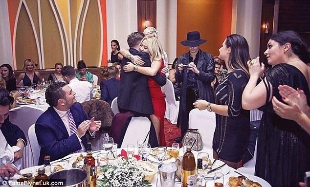 Φωτιά στα κόκκινα -Η Rita Ora στην πατρίδα της, το Κόσοβο [εικόνες] | iefimerida.gr 2