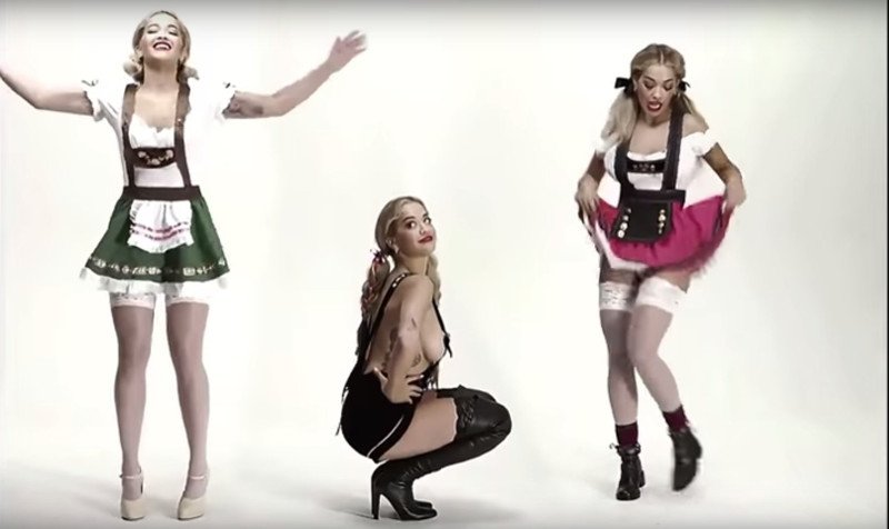 Η Ρίτα Ορα χορεύει τοπλες και αναστατώνει εις τριπλούν [εικόνες & βίντεο] | iefimerida.gr 1