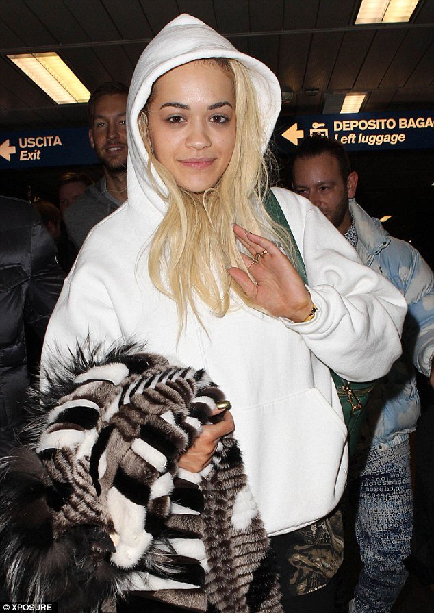 Η Rita Ora, όταν δεν είναι βαμμένη, είναι μια ασχημούτσικη Σλάβα [εικόνες] | iefimerida.gr 3
