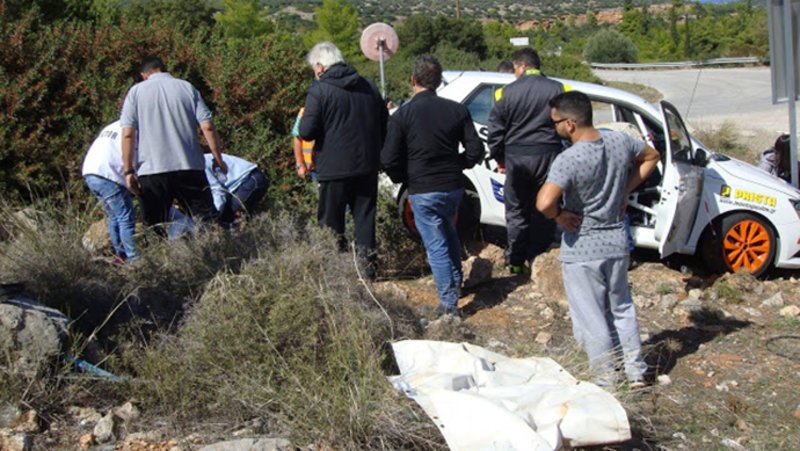 Σε στροφή της Ριτσώνας ένα αγωνιστικό αυτοκίνητο παρέσυρε θεατή