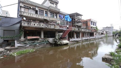 Το... ματωμένο ποτάμι -Η μυστηριώδης αλλαγή στο χρώμα του νερού που τρόμαξε τους κατοίκους [εικόνες] | iefimerida.gr 3