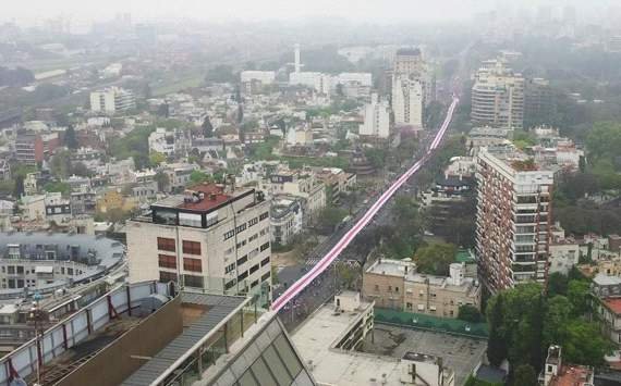 Οι οπαδοί της Ρίβερ Πλέιτ έφτιαξαν σημαία μήκους 8 χιλιομέτρων [εικόνες+βίντεο] | iefimerida.gr 0