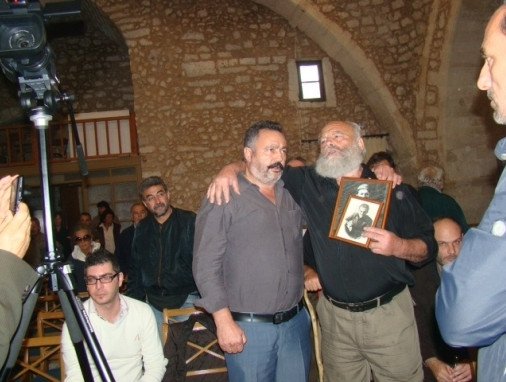 Αντιδράσεις από τη «μυστική» αναγόρευση σε επίτιμο καθηγητή στο Πανεπιστήμιο Κρήτης Γερμανού με περίεργες απόψεις για τη Μάχη της Κρήτης | iefimerida.gr 0