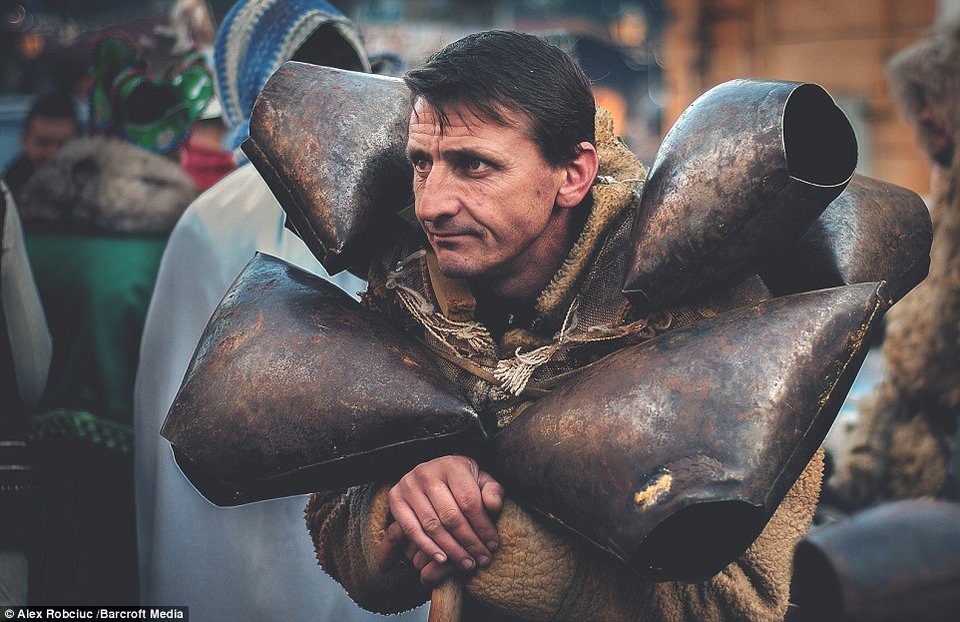 Τα χωριά της Ρουμανίας όπου έχει σταματήσει ο χρόνος -Ζουν ακριβώς όπως στον Μεσαίωνα [εικόνες] | iefimerida.gr 8