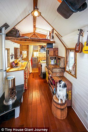 Το ζευγάρι που ταξιδεύει παντού παρέα με το... σπίτι του [εικόνες]   | iefimerida.gr 2