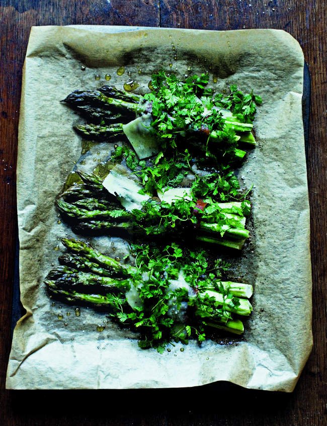 Τραπέζι του Πάσχα, όπως θα το έκανε η μπλόγκερ Mimi Thorisson [εικόνες] | iefimerida.gr 24