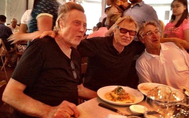 Ο Ρόμπερτ ντε Νίρο γέρασε – Eγινε 70 ετών και γιορτάζει με τους κολλητούς του [εικόνες] | iefimerida.gr 0