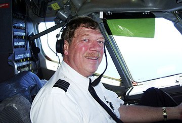 Οι 4 πιλότοι που έσωσαν εκατοντάδες ζωές – Εμειναν στην ιστορία φτάνοντας μια ανάσα από το θάνατο [εικόνες] | iefimerida.gr 2