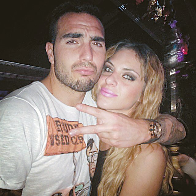 Oλα τα μάτια στραμμένα στη σύζυγο του τερματοφύλακα του Ολυμπιακού, Μάρτα [εικόνες] | iefimerida.gr 2