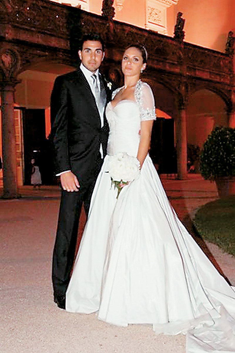 Oλα τα μάτια στραμμένα στη σύζυγο του τερματοφύλακα του Ολυμπιακού, Μάρτα [εικόνες] | iefimerida.gr 1