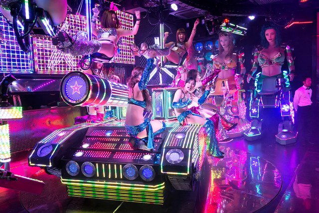 Robot Restaurant: Η νέα τρέλα  της Ιαπωνίας που προκαλεί πονοκέφαλο [εικόνες+βίντεο] | iefimerida.gr 3