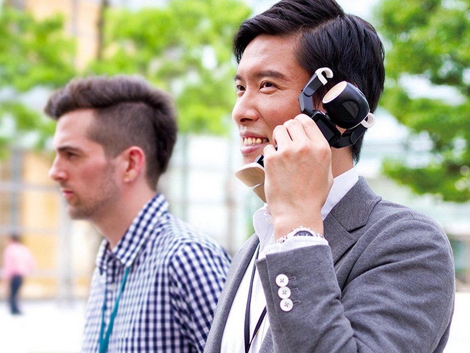 Robohon: Το smartphone-ρομπότ που...περπατά [εικόνες και βίντεο] | iefimerida.gr 0