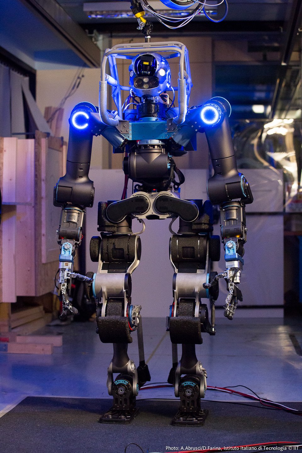 Τι θα συμβεί αν κάποιος ερωτευτεί ένα ρομπότ; Ο κορυφαίος Έλληνας ρομποτιστής δίνει την απάντηση [εικόνες] | iefimerida.gr 0