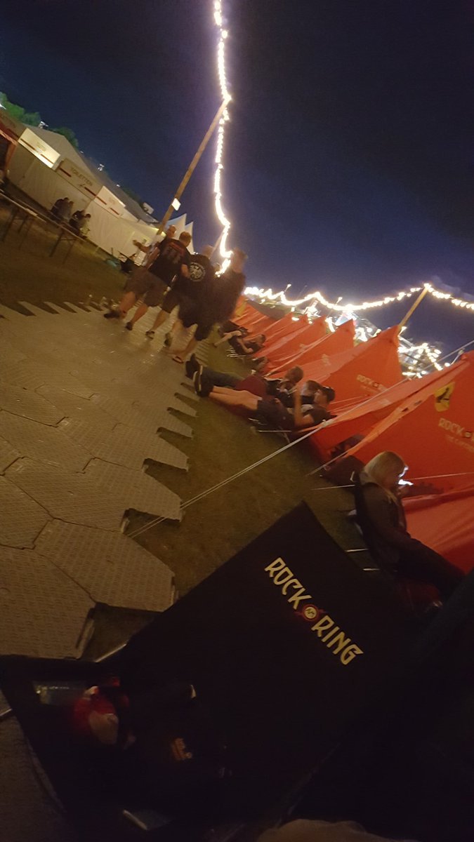 Εκκενώθηκε ροκ φεστιβάλ στη Γερμανία λόγω τρομοκρατικής απειλής [εικόνες & βίντεο] | iefimerida.gr 3