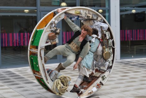 Φανταστικό ταξίδι σε ολόκληρο τον κόσμο μέσα σε μια ρόδα με όλες τις ανέσεις [εικόνες] | iefimerida.gr 1