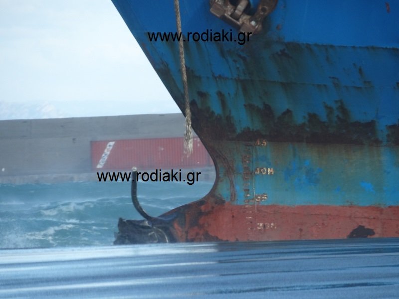 Bούλιαξε μέσα στο λιμάνι της Ρόδου το Nour M [εικόνες&βίντεο] | iefimerida.gr 1