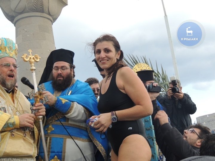 Με λαμπρότητα γιορτάστηκαν τα Θεοφάνεια σε όλη τη χώρα  [εικόνες] | iefimerida.gr 19