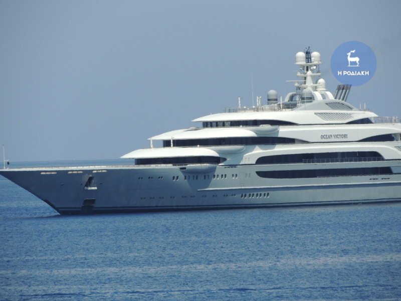 Στη Ρόδο η εντυπωσιακή 7ώροφη θαλαμηγός Ocean Victory [εικόνες] | iefimerida.gr 0