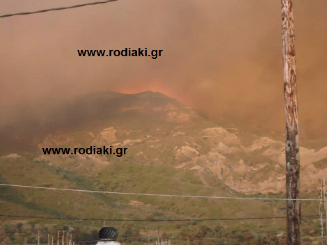 Καίγεται η Ρόδος – Στάχτη 30.000 στρέμματα δασικής έκτασης [εικόνες] | iefimerida.gr 2