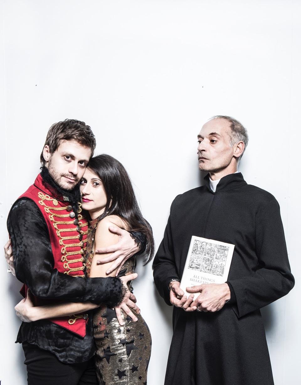 «Ρωμαίος και Ιουλιέτα» με την παράξενη ματιά του Κωνσταντίνου Ρήγου [εικόνες] | iefimerida.gr 4