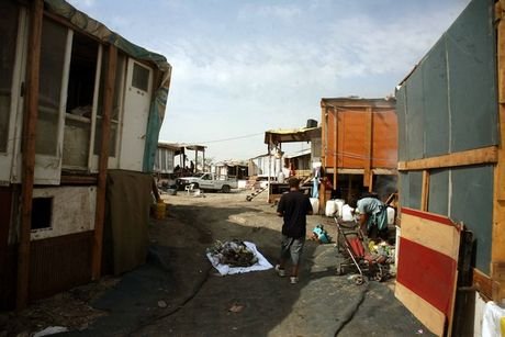 Ο καταυλισμός από το Νομισματοκοπείο θα μεταφερθεί στο όρος Πατέρα [εικόνες] | iefimerida.gr 0