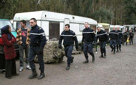 Η Γαλλία στο ρυθμό της Λεπέν: Επιχείρηση-σκούπα εναντίον Ρομά και μεταναστών από την κυβέρνηση | iefimerida.gr 1