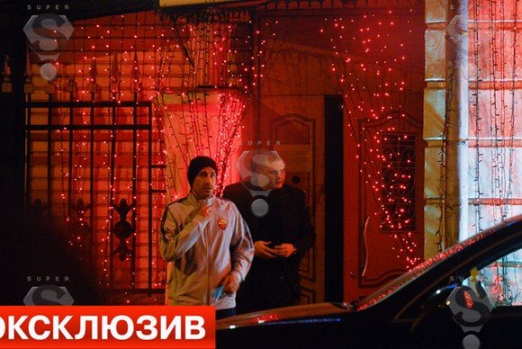 Ρωσία: Παίκτες της Ρόμα «έπνιξαν» τον πόνο τους σε στριπτιζάδικο [εικόνες] | iefimerida.gr 1