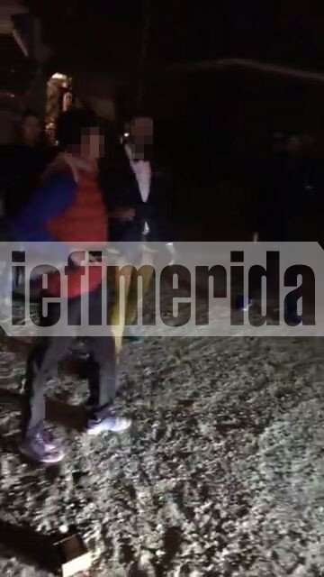 Πρωτοχρονιάτικο γλέντι Ρομά: Παπιγιόν, σακάκια, όπλα και πυροβολισμοί στο Δενδροπόταμο Θεσσαλονίκης [εικόνες] | iefimerida.gr 1