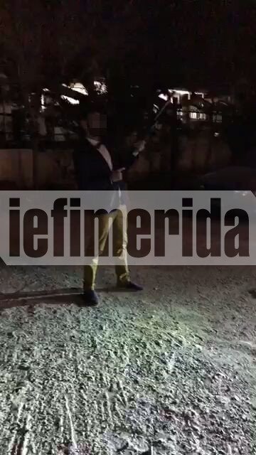 Πρωτοχρονιάτικο γλέντι Ρομά: Παπιγιόν, σακάκια, όπλα και πυροβολισμοί στο Δενδροπόταμο Θεσσαλονίκης [εικόνες] | iefimerida.gr 6