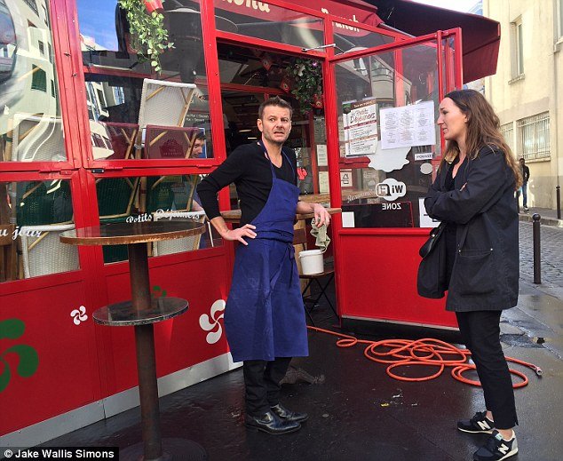 Ο «ήρωας» του Παρισιού - Εχασε τη ζωή του προσπαθώντας να σώσει μια άγνωστη γυναίκα [εικόνες] | iefimerida.gr 2