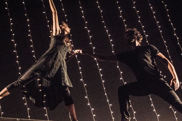 Θεσσαλονίκη: «Ρωμαίος & Ιουλιέτα» στον δρόμο [εικόνες] | iefimerida.gr 1